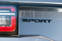 名前に“スポーツ”なんて勇ましい言葉を冠する「ディスカバリー・スポーツ」だが、その乗り心地はじつにおおらかで快適だ。