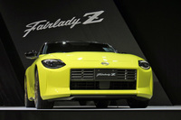 鳴り物入りで登場し、2022年夏にいよいよ発売される新型「フェアレディZ」。全5グレードのうち4グレードにMT車が設定される。
