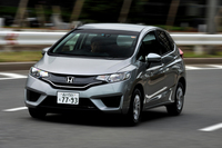 ホンダ・フィット
    