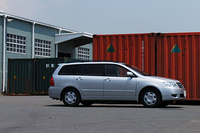 トヨタ・カローラフィールダーS（5MT）【ブリーフテスト】の画像