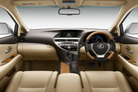 「RX350“バージョンL”」
    