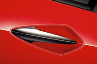 同じく、ダーククロームメッキのドアハンドル。