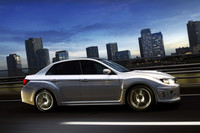 走りの楽しみや持つ喜びを享受できるという「インプレッサWRX STI tS」。年配のユーザーも意識して、大型のリアスポイラーは採用されない。