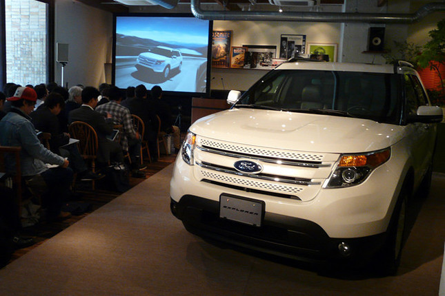 「フォード・エクスプローラー リミテッド」