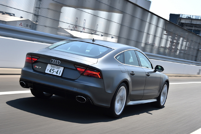 アウディA7スポーツバック 3.0 TFSIクワトロ（4WD/7AT）／RS 7スポーツ