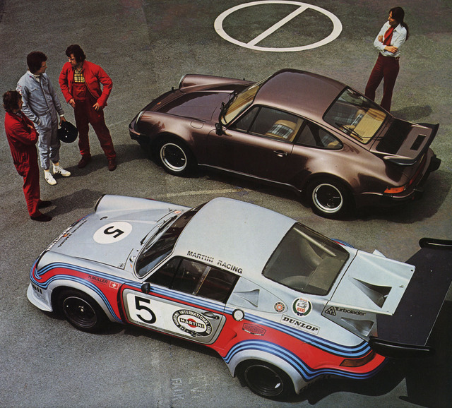 ポルシェ 930 Turbo カタログポスター A2 額無し はじまりは「930