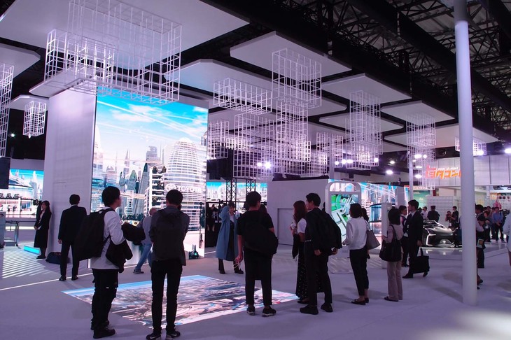 トヨタブースの様子