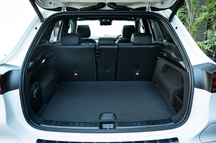 メルセデス・ベンツEQA250（ラゲッジスペース）