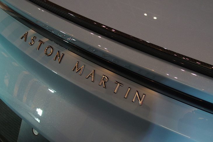 アストンマーティンDBSスーパーレッジェーラ ヴォランテ