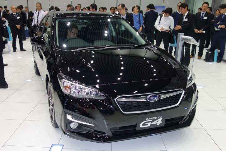 「インプレッサG4」。写真のボディーカラーは「クリスタルブラック・シリカ」。