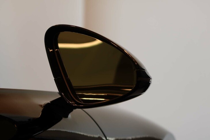 ブガッティW16ミストラル（サイドミラー）