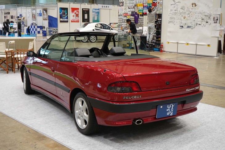 プジョー306カブリオレ（1995年）／LES MAINS SPRL