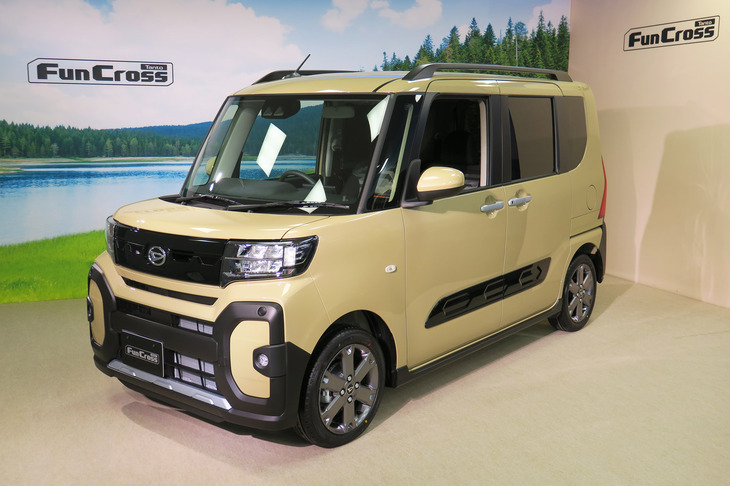 ダイハツ・タント ファンクロス（エクステリア）