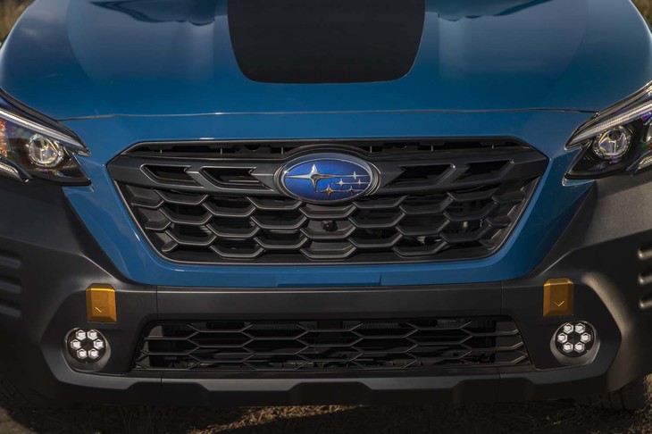 スバル・アウトバック ウィルダネス（フロントマスク）