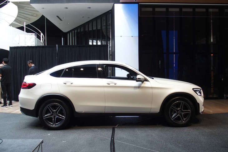 GLC220d 4MATICクーペ