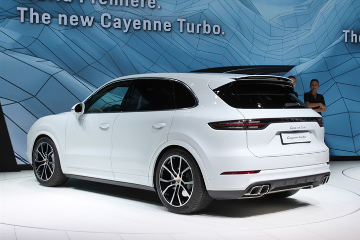 ポルシェ・カイエン ターボ（エクステリア）