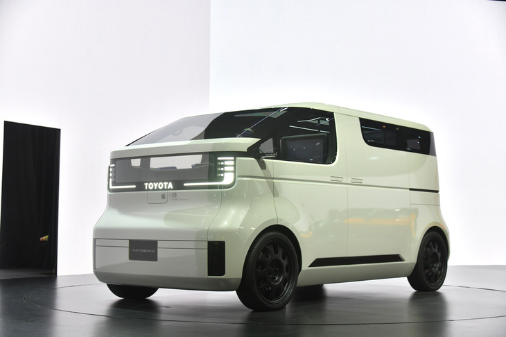 箱型BEVのコンセプトモデル「KAYOIBAKO」。