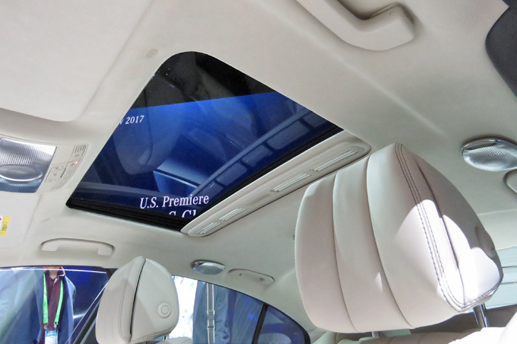 メルセデス・ベンツCLSクーペ（サンルーフ）