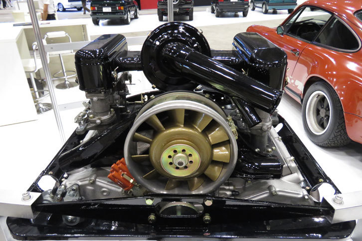 初期型911用エンジン＆トランスミッション（1965年、エンジン型式：901/01）