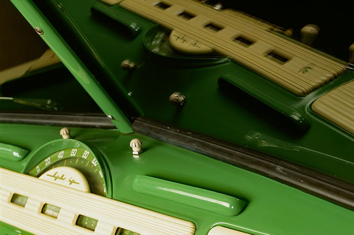 「ボルボPV444」には、フロントウィンドウ用のデフロスターも装備された。