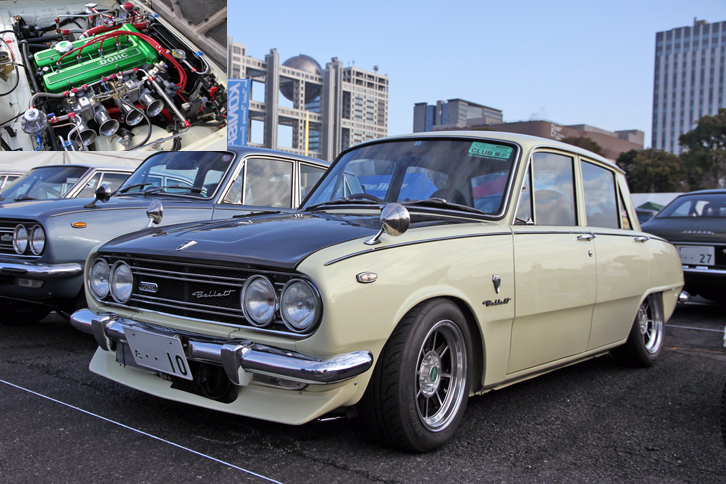 1969年「いすゞ・ベレット1300スペシャル改」。エンジンは「117クーペ」用の2リッター直4 DOHCに換装、さらにチューンが施されている。隣に並んだ71年「ベレット1600スポーツ」と比べると、車高の低さがおわかりいただけるだろう。ベレットサルーンクラブのクラブスタンドより。