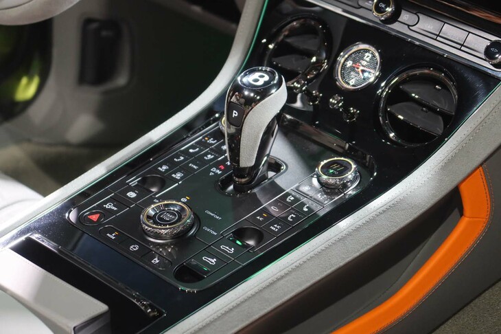 ベントレー・コンチネンタルGTCスピード（センターコンソール）