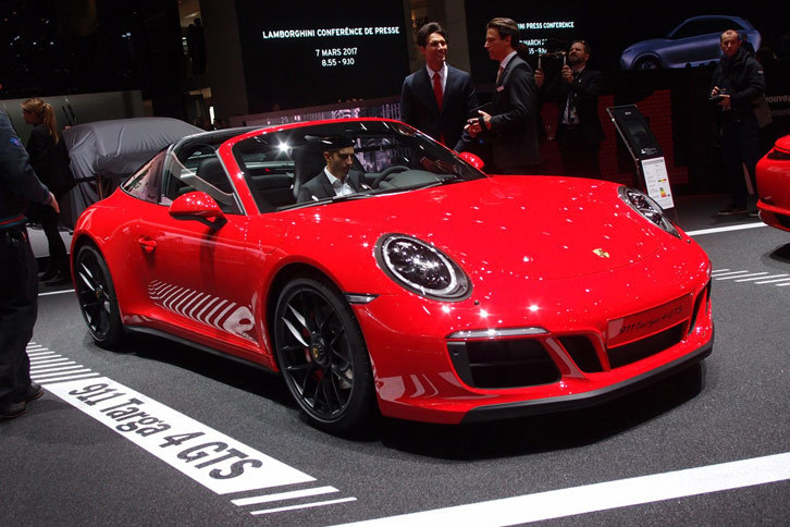 ポルシェ911タルガ4 GTS