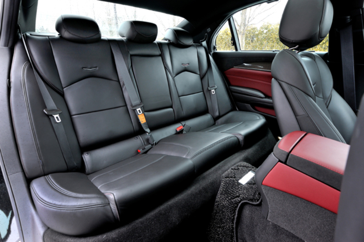 特別訳あり特価 Cts プレミアム 4wd Cueモニター 革シート Champacheval Fr