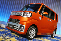 広さが自慢の新型軽、ダイハツ・ウェイク登場