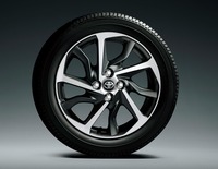 「G“GRスポーツ”」専用の16インチアルミホイール。