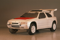 1990年代に「三菱パジェロ」のライバルとなった「シトロエンZXラリーレイド」。プジョー・シトロエン勢は、当初はポルシェと同じく“グループB下がり”の競技車両を投入。後にバギー然とした専用の競技車両を開発し、ダカールに送り込んだ。