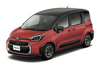 新型「トヨタ・シエンタ」がラインオフ　豊田章男社長「すべてのスタッフに感謝」