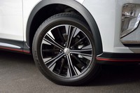 「Gプラスパッケージ」では、18インチのタイヤ＆ホイールが標準。テスト車には「トーヨー・プロクセスR44」が装着されていた。乗り心地と静粛性に優れている。