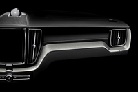 立体的な造形のインストゥルメントパネル。新型「XC90」や「V90」のものとは異なる、新たな意匠が採用されている。