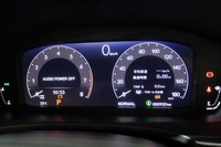 「EX」グレードの「10.2インチ デジタルグラフィックメーター」。「LX」には7インチサイズのものが搭載される。