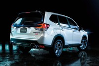 スバルが「フォレスター」の一部仕様を変更　新グレード「STI Sport」も追加設定の画像