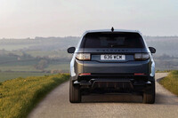 より精悍な顔立ちに進化　「ランドローバー・ディスカバリー スポーツ」の2024年モデル登場の画像