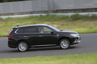 三菱アウトランダーPHEV Gプラスパッケージ