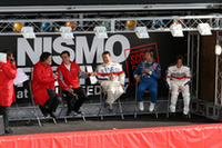 パドックで行われた「GT監督トークショー」。右から近藤真彦、星野一義、長谷見昌弘の各チーム監督、そしてニスモの柿本総監督。