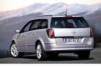 オペルの新型「アストラワゴン」、世界初公開の画像