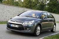 こちらは5ドアバージョンの「C4サルーン」。