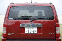 荷室には、床そのものがゴロゴロと手前にスライドして、重い荷物を積みやすくする「Load'N Go スライディングカーゴストレージトレイ」が装備される。
写真をクリックするとシートが倒れるさまが見られます。