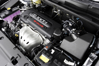 240Sに搭載される2.4リッター直4エンジン（A）