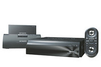 サイバーナビの単体モデルは汎用モデルとして存在してきたが、この「H9000」では高級AVモニター「AVX-P90DV」（15万7500円）と組み合わされることが前提とされている。AVX-P90DVはインダッシュモニターの形態を採るが、高音質の音楽プレーヤーとしても機能する。さらにカロッツェリアの最高級オーディシステム「カロッツェリアX」と総合AVシステムを組むこともできる。いわばH9000はAVにこだわりを持つ人のためのナビコンポーネントという位置づけで、機能としてもミュージックサーバーや別売のカメラユニットの映像を映し出す機能は持っていない。