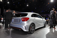 後ろ姿もアグレッシブでスポーティー。メルセデスのイメージが変わるかも!?