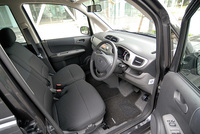 ステラカスタムRSの内装