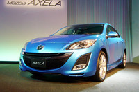 新型「マツダ・アクセラスポーツ」