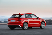 「Q2」のリアビュー。