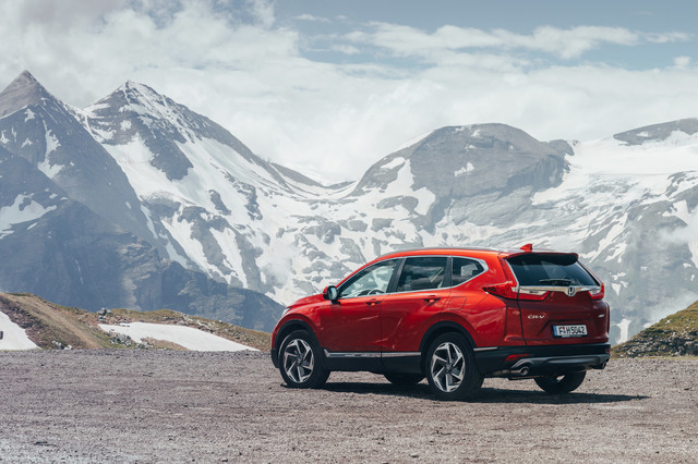 ホンダCR-V（4WD/CVT）【海外試乗記】 あえて普通を目指す - webCG