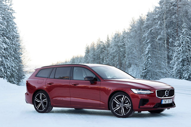 ボルボV60 T8 Twin Engine AWD R-DESIGN（4WD/8AT）【海外試乗記】 雪